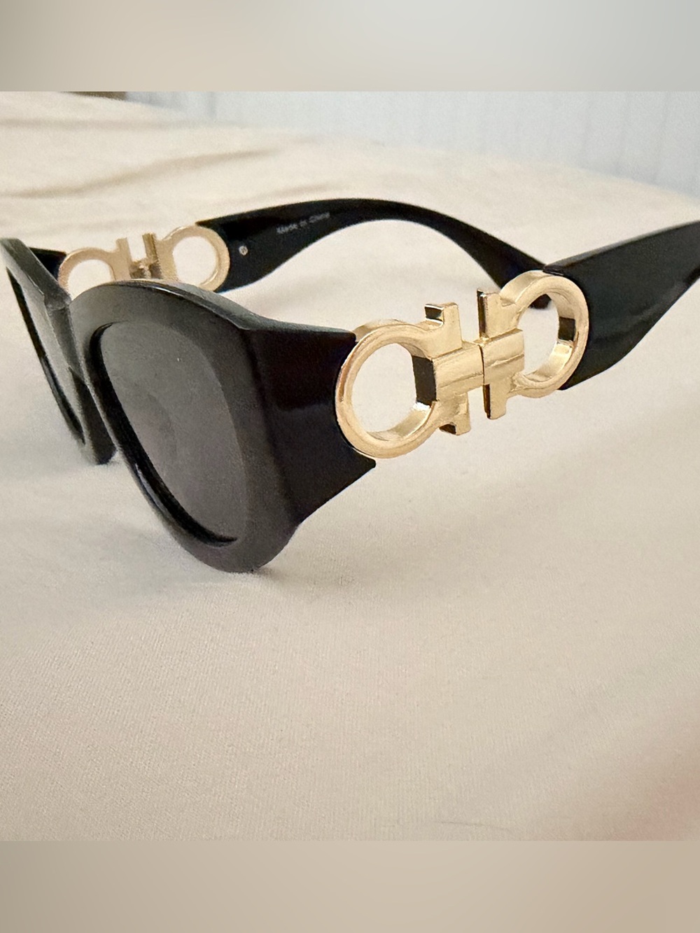 Designer Inspired Black Sunglasses with Gold-Tone Hardware Y2K